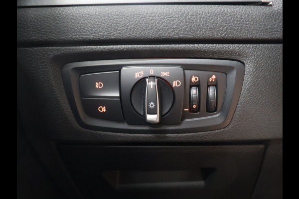 BMW 1-serie 118i M Sport [STOELVERWARMING, TREKHAAK, CRUISE COMTROL, PDC V+A, LED, MULTIFUNCTIONEEL STUURWIEL, NAVIGATIE, BLUETOOTH, 6 BAK, NIEUWSTAAT]
