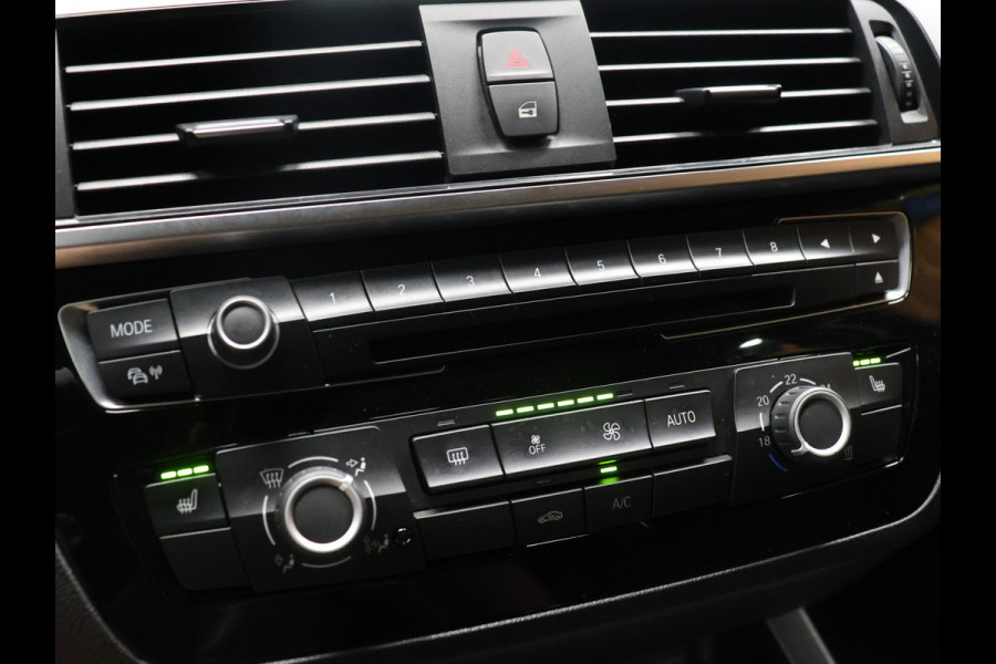 BMW 1-serie 118i M Sport [STOELVERWARMING, TREKHAAK, CRUISE COMTROL, PDC V+A, LED, MULTIFUNCTIONEEL STUURWIEL, NAVIGATIE, BLUETOOTH, 6 BAK, NIEUWSTAAT]