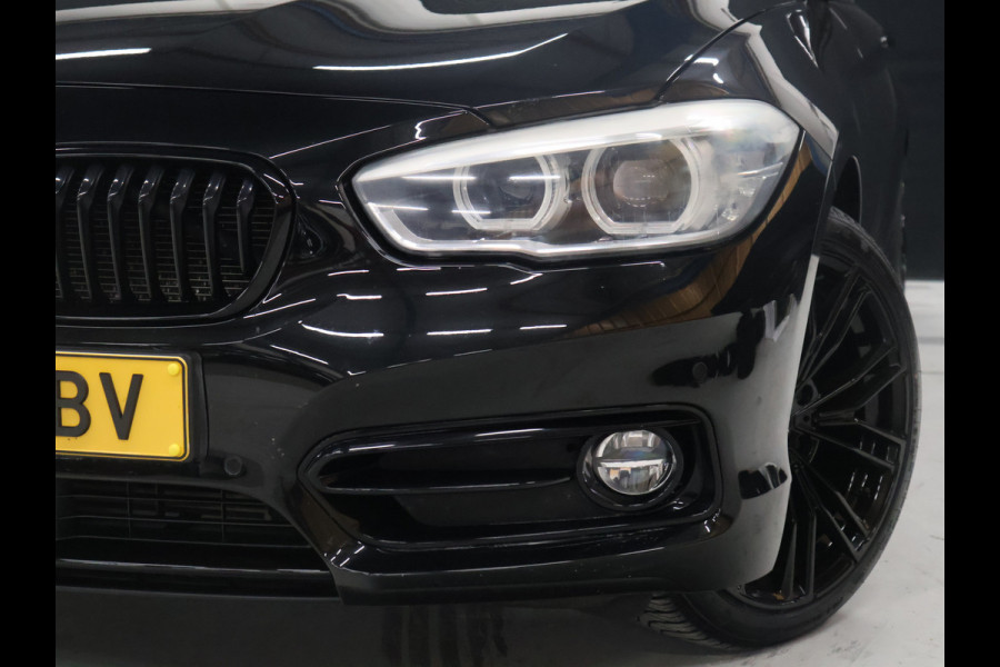 BMW 1-serie 118i M Sport [STOELVERWARMING, TREKHAAK, CRUISE COMTROL, PDC V+A, LED, MULTIFUNCTIONEEL STUURWIEL, NAVIGATIE, BLUETOOTH, 6 BAK, NIEUWSTAAT]