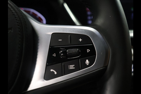 BMW 1-serie 118i M Sport [SCHUIFKANTELDAK, APPLE CARPLAY, ANDROID, ADAPTIVE CRUISE, STOELVERWARMING, SFEERVERLICHTING, CAMERA, PDC V+A, NAVIGATIE, BLUETOOTH, NIEUWSTAAT]