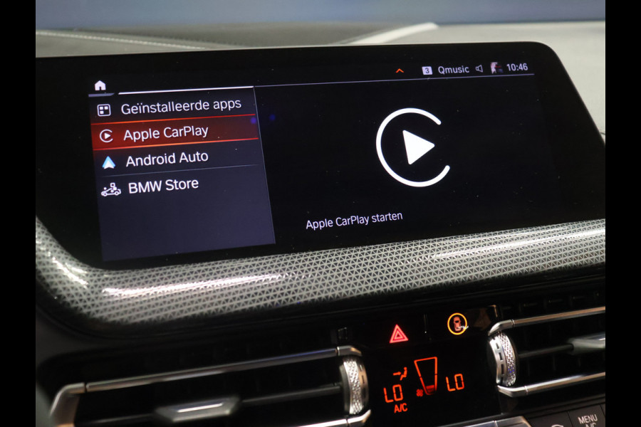 BMW 1-serie 118i M Sport [SCHUIFKANTELDAK, APPLE CARPLAY, ANDROID, ADAPTIVE CRUISE, STOELVERWARMING, SFEERVERLICHTING, CAMERA, PDC V+A, NAVIGATIE, BLUETOOTH, NIEUWSTAAT]