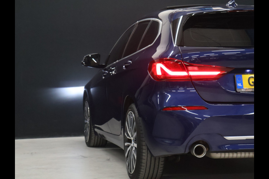 BMW 1-serie 118i M Sport [SCHUIFKANTELDAK, APPLE CARPLAY, ANDROID, ADAPTIVE CRUISE, STOELVERWARMING, SFEERVERLICHTING, CAMERA, PDC V+A, NAVIGATIE, BLUETOOTH, NIEUWSTAAT]