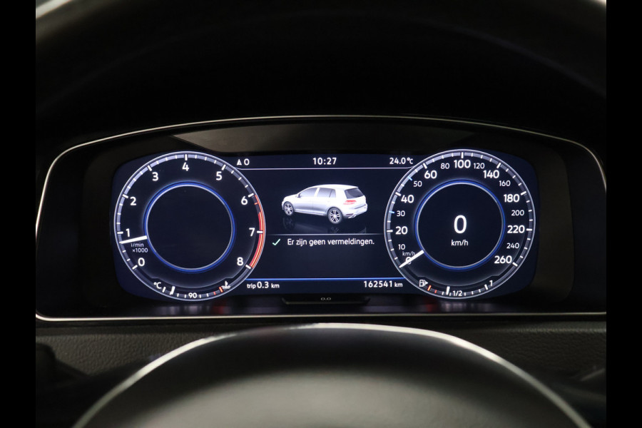 Volkswagen Golf 1.5 TSI Highline [SCHUIFKANTELDAK, APPLE CARPLAY, ANDROID, CAMERA, PDC V+A, ADAPTIVE CRUISE, TREKHAAK, DIGITAL DASH, LED, BLUETOOTH, NAVIGATIE, NIEUWSTAAT]
