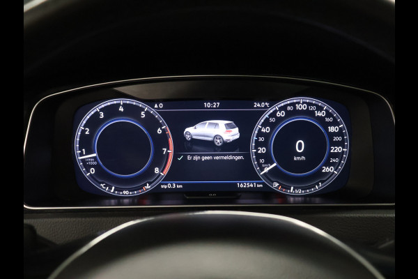 Volkswagen Golf 1.5 TSI Highline [SCHUIFKANTELDAK, APPLE CARPLAY, ANDROID, CAMERA, PDC V+A, ADAPTIVE CRUISE, TREKHAAK, DIGITAL DASH, LED, BLUETOOTH, NAVIGATIE, NIEUWSTAAT]