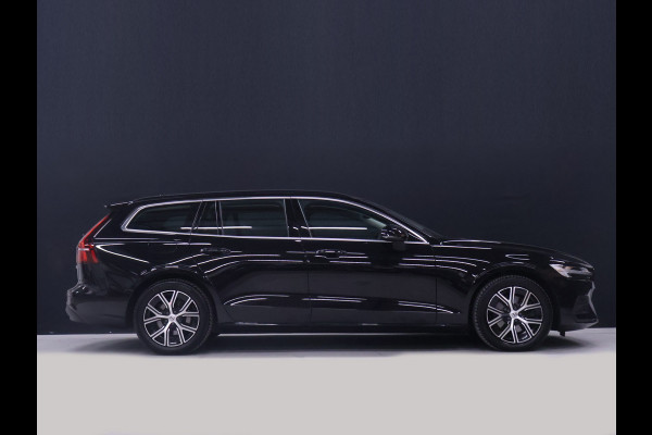 Volvo V60 2.0 B4 Core [APPLE CARPLAY, ANDROID, ADAPTIVE CRUISE, ELEKTRISCHE STOELEN, TREKHAAK, DRAADLOOS OPLADEN, ELEKTRISCHE ACHTERKLEP, LED, BLUETOOTH, NAVIAGTIE, NIEUWSTAAT]