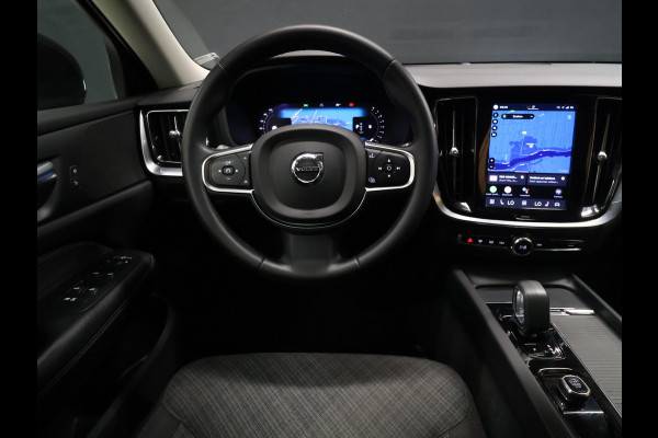 Volvo V60 2.0 B4 Core [APPLE CARPLAY, ANDROID, ADAPTIVE CRUISE, ELEKTRISCHE STOELEN, TREKHAAK, DRAADLOOS OPLADEN, ELEKTRISCHE ACHTERKLEP, LED, BLUETOOTH, NAVIAGTIE, NIEUWSTAAT]