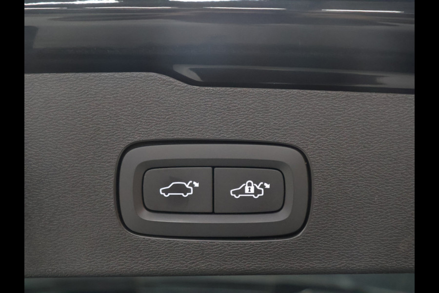 Volvo V60 2.0 B4 Core [APPLE CARPLAY, ANDROID, ADAPTIVE CRUISE, ELEKTRISCHE STOELEN, TREKHAAK, DRAADLOOS OPLADEN, ELEKTRISCHE ACHTERKLEP, LED, BLUETOOTH, NAVIAGTIE, NIEUWSTAAT]