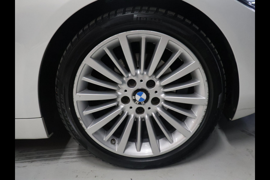 BMW 4 Serie Gran Coupé 418i High Executive [GROOT NAVIGATIE, STOELVERWARMING, VOL LEDER, CRUISE CONTROL, LED, BLUETOOOTH, DIGITAL DASH, ELEKTRISCHE ACHTERKLEP, NIEUWSTAAT]