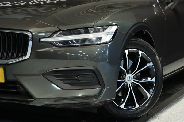Volvo V60 2.0 D3 Momentum / NAP / CRUISE / CARPLAY / PDC VOOR + ACHTER