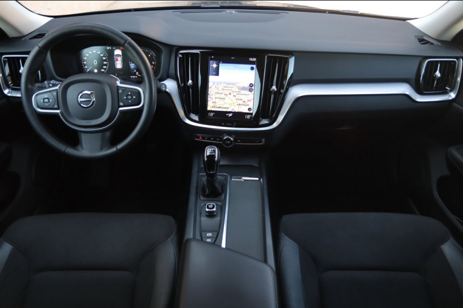 Volvo V60 2.0 D3 Momentum / NAP / CRUISE / CARPLAY / PDC VOOR + ACHTER