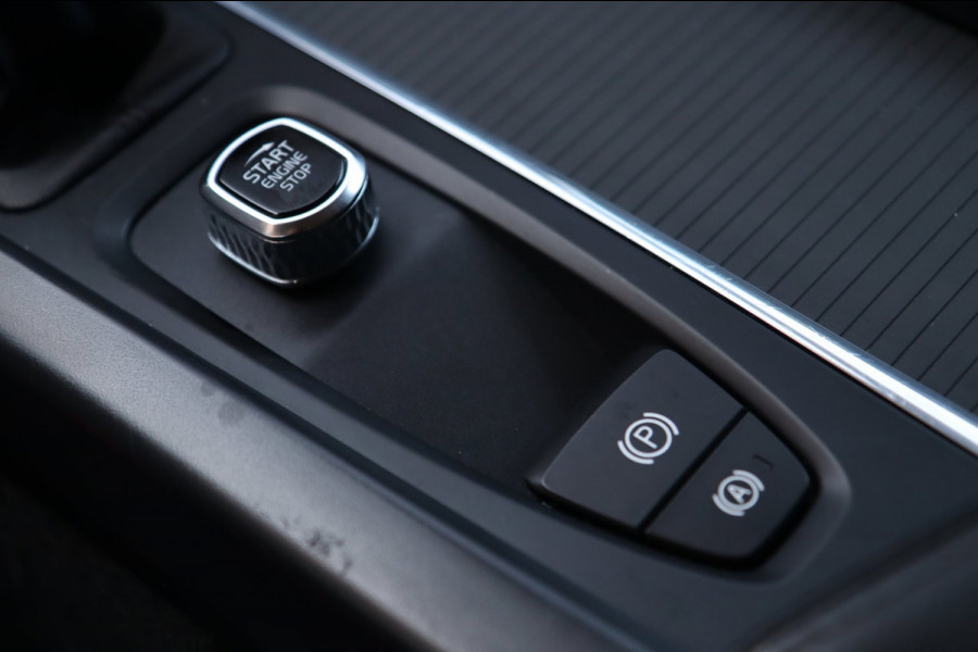 Volvo V60 2.0 D3 Momentum / NAP / CRUISE / CARPLAY / PDC VOOR + ACHTER