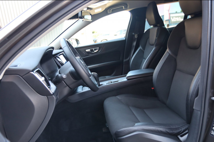 Volvo V60 2.0 D3 Momentum / NAP / CRUISE / CARPLAY / PDC VOOR + ACHTER