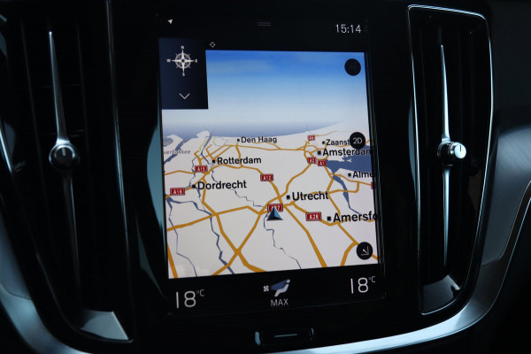 Volvo V60 2.0 D3 Momentum / NAP / CRUISE / CARPLAY / PDC VOOR + ACHTER
