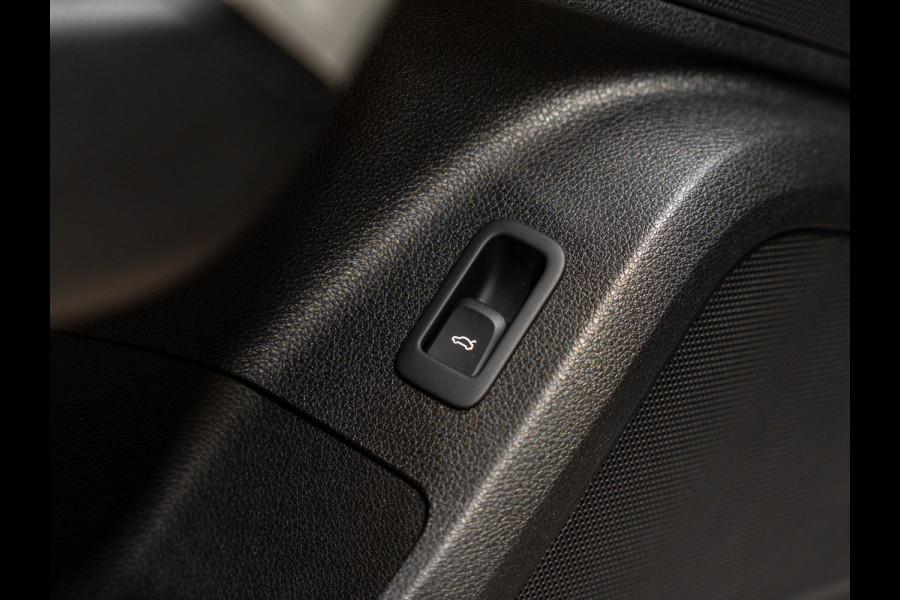 Audi Q2 35 TFSI S-Tronic Pro Line, Matrix, Navi, Apple Carplay, ACC, Keyless, Clima, Camera, Voll Onderhoud