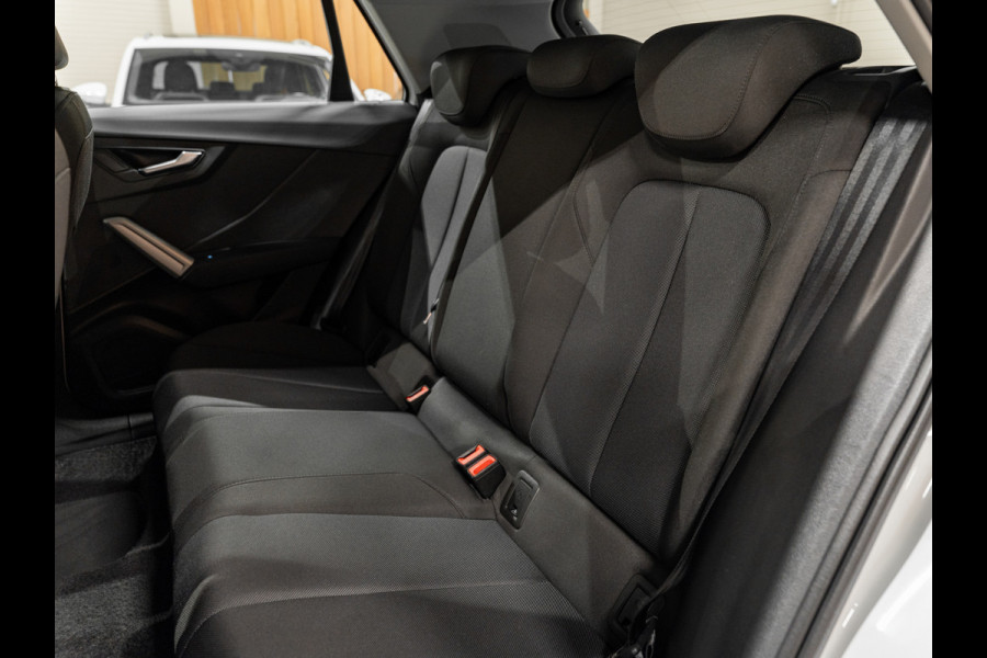 Audi Q2 35 TFSI S-Tronic Pro Line, Matrix, Navi, Apple Carplay, ACC, Keyless, Clima, Camera, Voll Onderhoud
