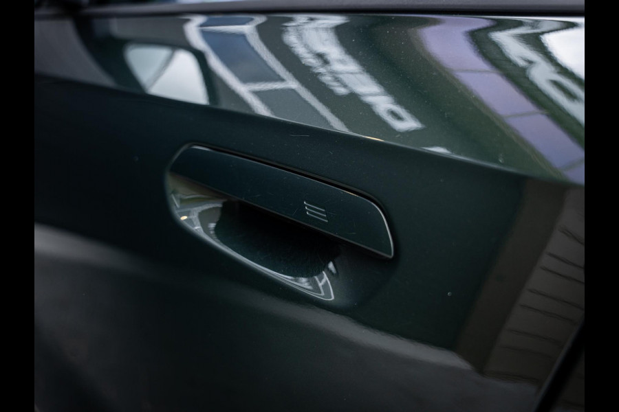 BMW iX1 xDrive30 67 kWh - Camera l Trekhaak l Keyless l Carplay