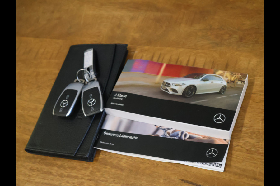 Mercedes-Benz A-Klasse 180 Luxury Line [STOELVERWARMING, CRUISE CONTROL, PDC, CLIMATE, DIGITAL DASH, NAVIGATIE, BLUETOOTH, NIEUWSTAAT]