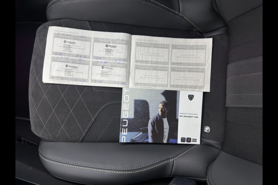 Peugeot e-208 EV GT Pack 50 kWh [3-Fase-11kW] {SoH-94%} (INCL.BTW) *FULL-LED | DIGI-COCKPIT | BLINDSPOT | CAMERA | LEATHER-ALCANTARA | AMBIENTLIGHT | NAVI-FULLMAP | LANE-ASSIST | KEYLESS | DAB | CCS-FASTLOADER | HEATED-SPORTSEATS | 17''ALU*