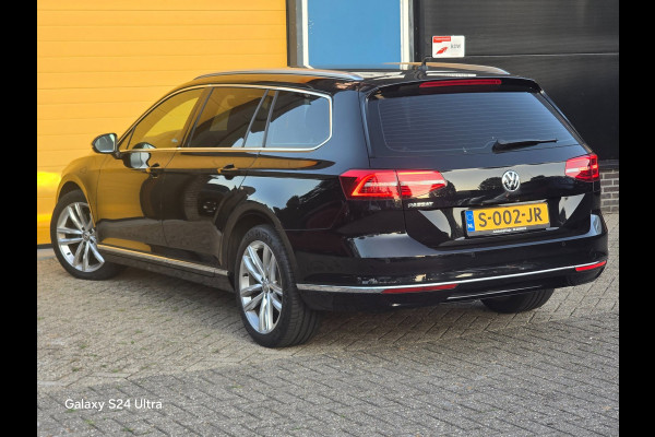 Volkswagen Passat Variant 2.0 TDI Highline Business R / Aut / Acc / 150 PK / Lane Assist / Camera / Elek Pakket / Xenon / Pdc / 18