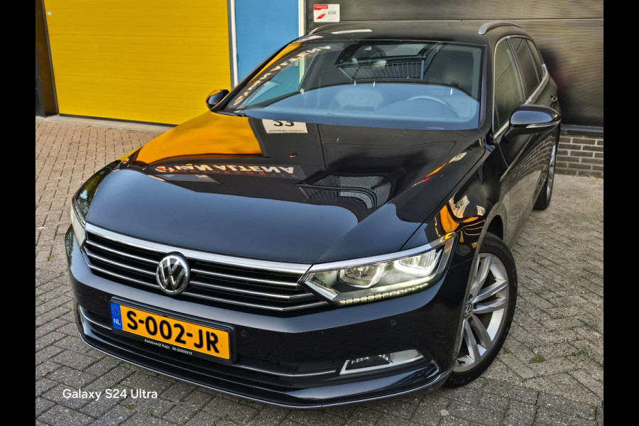 Volkswagen Passat Variant 2.0 TDI Highline Business R / Aut / Acc / 150 PK / Lane Assist / Camera / Elek Pakket / Xenon / Pdc / 18