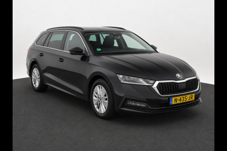 Škoda Octavia Combi 1.0 e-TSI Business Edition Trekhaak Airco ECC Navi Wireless Carplay PDC VA Full LED Virtual Cockpit Cruise Control