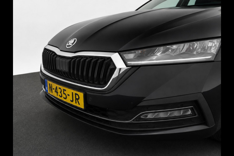 Škoda Octavia Combi 1.0 e-TSI Business Edition Trekhaak Airco ECC Navi Wireless Carplay PDC VA Full LED Virtual Cockpit Cruise Control