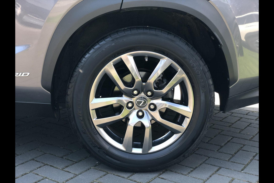 Lexus NX 300h AWD Business Line | Trekhaak, Facelift, Leer, Navigatie, Adaptive cruise control, Stoelverwarming, CarPlay, 1500KG Trekgewi