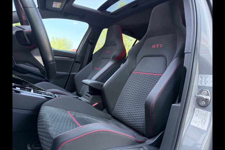 Volkswagen Golf 2.0 TSI GTI Clubsport Pano/Akra/H&K/Matrix