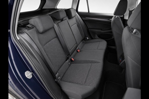 Volkswagen Golf Variant 1.5 eTSI Life Business Trekhaak Airco ECC Navi Carplay Adaptive Cruise Control Full LED Stoel/stuurwielverwarming PDC VA+ Camera DAB+ Virtual Cockpit Privacy Glass