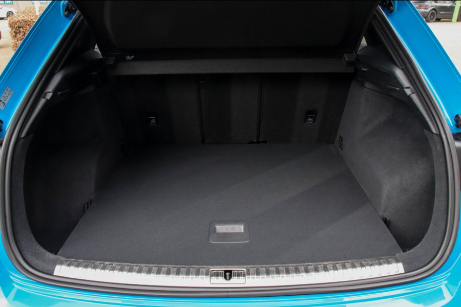 Audi Q3 35 TFSI 1.5 TFSI S Line Pro Line S 150pk S-Tronic 1e|DLR|Panoramadak|Virtual Cockpit|LED Matrix|Leder|ACC|B&O|20inch|Black