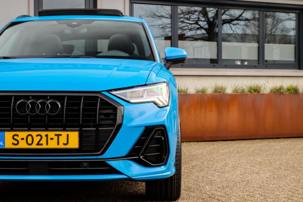 Audi Q3 35 TFSI 1.5 TFSI S Line Pro Line S 150pk S-Tronic 1e|DLR|Panoramadak|Virtual Cockpit|LED Matrix|Leder|ACC|B&O|20inch|Black