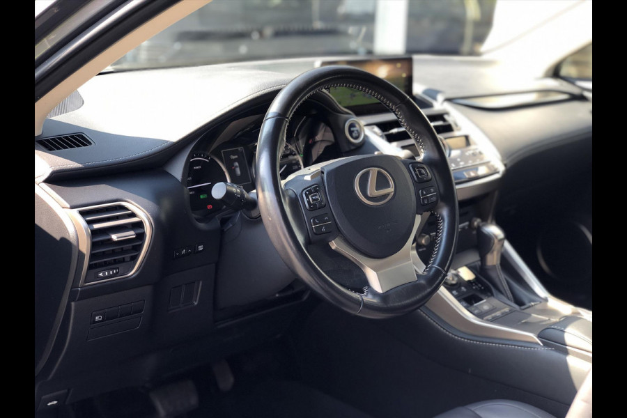 Lexus NX 300h AWD Business Line | Trekhaak, Facelift, Leer, Navigatie, Adaptive cruise control, Stoelverwarming, CarPlay, 1500KG Trekgewi