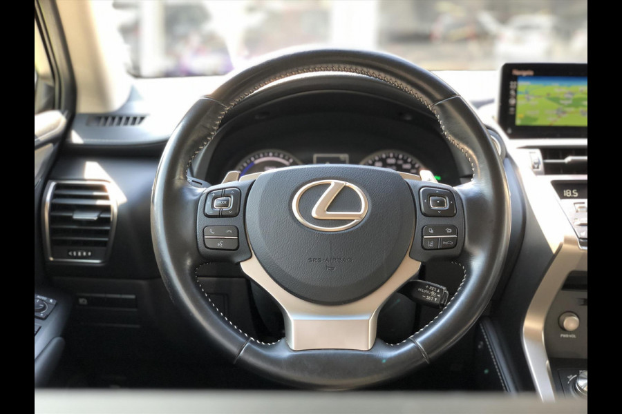 Lexus NX 300h AWD Business Line | Trekhaak, Facelift, Leer, Navigatie, Adaptive cruise control, Stoelverwarming, CarPlay, 1500KG Trekgewi