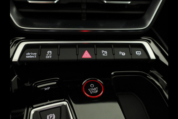 Audi e-tron GT e-tron GT 504pk | B&O | Lederen bekleding | Elektrische verstelbare voorstoelen met geheugen | Panoramadak | Audi Exclusive kleur