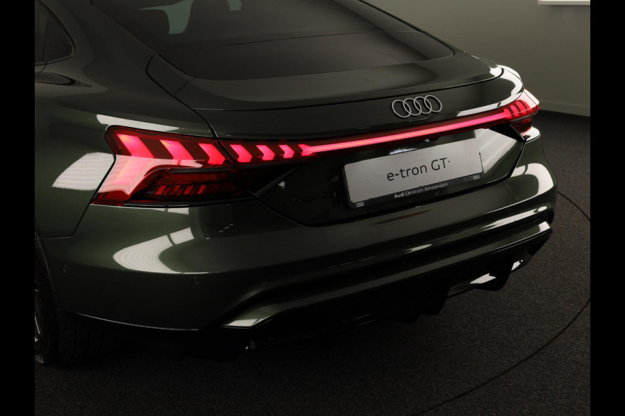 Audi e-tron GT e-tron GT 504pk | B&O | Lederen bekleding | Elektrische verstelbare voorstoelen met geheugen | Panoramadak | Audi Exclusive kleur