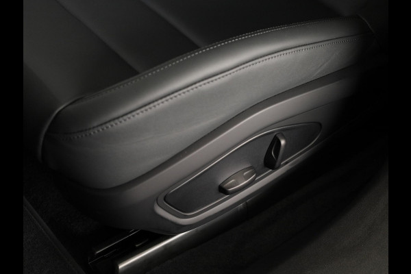 Audi e-tron GT e-tron GT 504pk | B&O | Lederen bekleding | Elektrische verstelbare voorstoelen met geheugen | Panoramadak | Audi Exclusive kleur