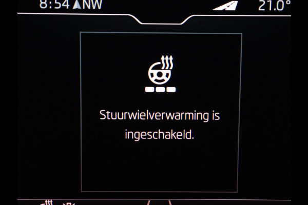 Škoda Superb Combi 1.4 TSI iV Business Edition | SOH 91.2% | Trekhaak | Memory | Stuur/stoel verwarming | Achterbank verwarming | Adaptive cruise | Carplay | DAB | Verwarmde voorruit | Matrix LED | Camera |