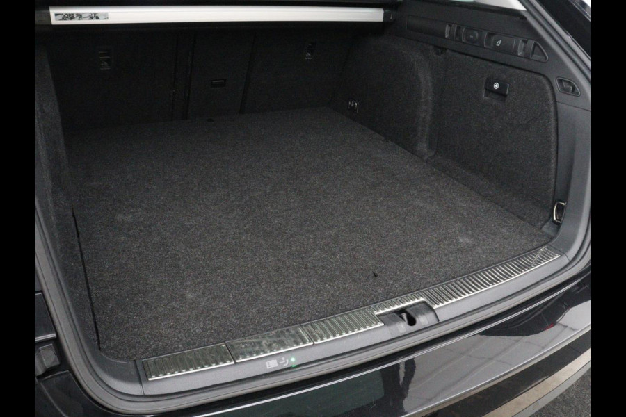 Škoda Superb Combi 1.4 TSI iV Business Edition | SOH 91.2% | Trekhaak | Memory | Stuur/stoel verwarming | Achterbank verwarming | Adaptive cruise | Carplay | DAB | Verwarmde voorruit | Matrix LED | Camera |