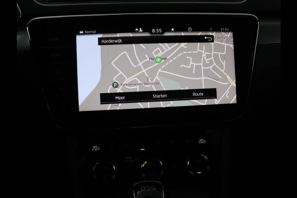 Škoda Superb Combi 1.4 TSI iV Business Edition | SOH 91.2% | Trekhaak | Memory | Stuur/stoel verwarming | Achterbank verwarming | Adaptive cruise | Carplay | DAB | Verwarmde voorruit | Matrix LED | Camera |