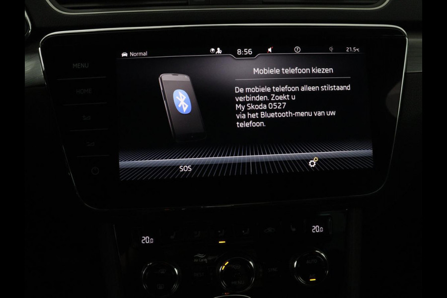 Škoda Superb Combi 1.4 TSI iV Business Edition | SOH 91.2% | Trekhaak | Memory | Stuur/stoel verwarming | Achterbank verwarming | Adaptive cruise | Carplay | DAB | Verwarmde voorruit | Matrix LED | Camera |