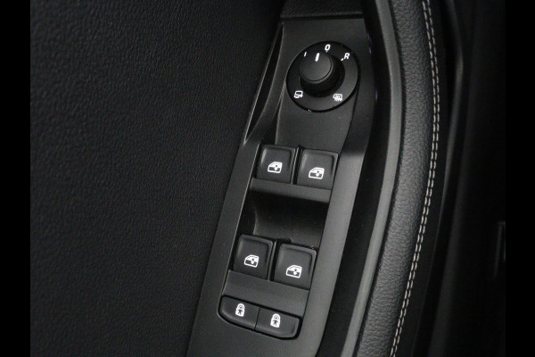 Škoda Superb Combi 1.4 TSI iV Business Edition | SOH 91.2% | Trekhaak | Memory | Stuur/stoel verwarming | Achterbank verwarming | Adaptive cruise | Carplay | DAB | Verwarmde voorruit | Matrix LED | Camera |