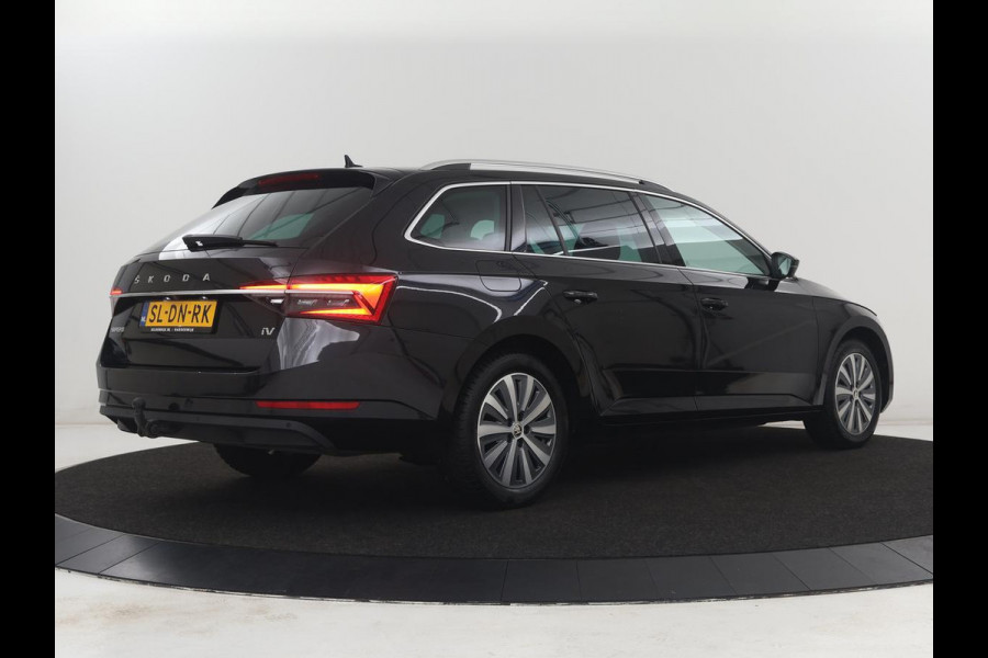 Škoda Superb Combi 1.4 TSI iV Business Edition | SOH 91.2% | Trekhaak | Memory | Stuur/stoel verwarming | Achterbank verwarming | Adaptive cruise | Carplay | DAB | Verwarmde voorruit | Matrix LED | Camera |