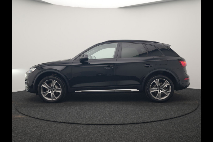 Audi Q5 50 TFSI e S Line PHEV 300pk Dealer O.H. | Matrix LED | 360 Camera | Bang & Olufsen Audio | Sfeerverlichting | Keyless | Elektrische Sportstoelen Verwarmd | Navigatie | DAB | Cruise Control | Plug In Hybrid |
