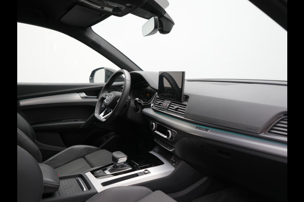 Audi Q5 50 TFSI e S Line PHEV 300pk Dealer O.H. | Matrix LED | 360 Camera | Bang & Olufsen Audio | Sfeerverlichting | Keyless | Elektrische Sportstoelen Verwarmd | Navigatie | DAB | Cruise Control | Plug In Hybrid |