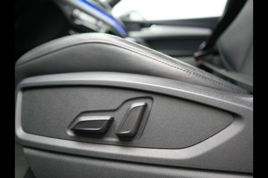 Audi Q5 50 TFSI e S Line PHEV 300pk Dealer O.H. | Matrix LED | 360 Camera | Bang & Olufsen Audio | Sfeerverlichting | Keyless | Elektrische Sportstoelen Verwarmd | Navigatie | DAB | Cruise Control | Plug In Hybrid |