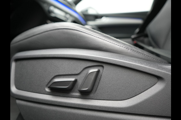 Audi Q5 50 TFSI e S Line PHEV 300pk Dealer O.H. | Matrix LED | 360 Camera | Bang & Olufsen Audio | Sfeerverlichting | Keyless | Elektrische Sportstoelen Verwarmd | Navigatie | DAB | Cruise Control | Plug In Hybrid |
