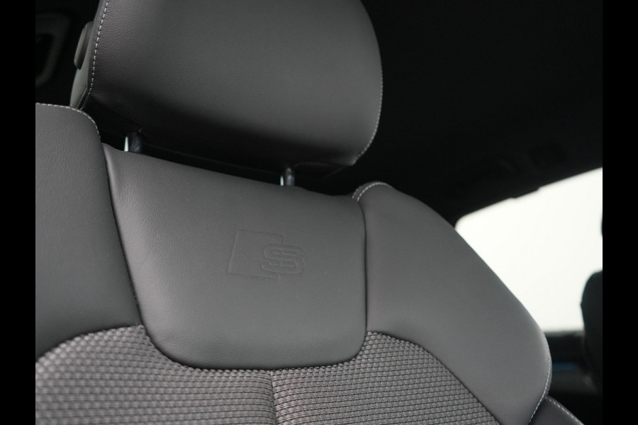 Audi Q5 50 TFSI e S Line PHEV 300pk Dealer O.H. | Matrix LED | 360 Camera | Bang & Olufsen Audio | Sfeerverlichting | Keyless | Elektrische Sportstoelen Verwarmd | Navigatie | DAB | Cruise Control | Plug In Hybrid |