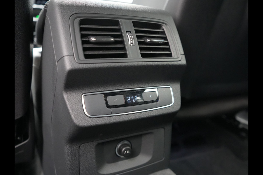Audi Q5 50 TFSI e S Line PHEV 300pk Dealer O.H. | Matrix LED | 360 Camera | Bang & Olufsen Audio | Sfeerverlichting | Keyless | Elektrische Sportstoelen Verwarmd | Navigatie | DAB | Cruise Control | Plug In Hybrid |