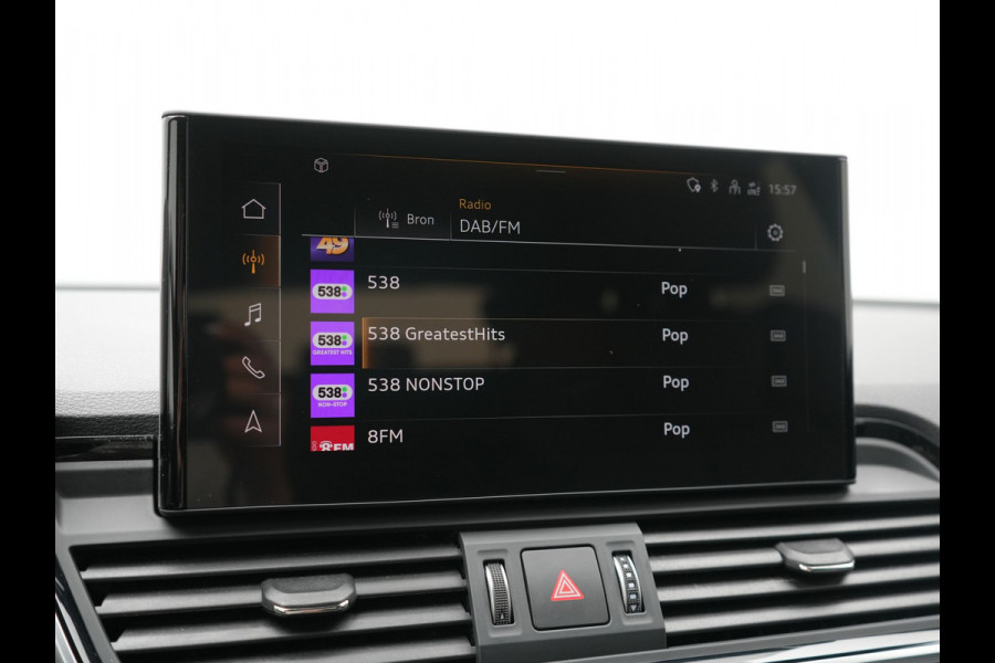 Audi Q5 50 TFSI e S Line PHEV 300pk Dealer O.H. | Matrix LED | 360 Camera | Bang & Olufsen Audio | Sfeerverlichting | Keyless | Elektrische Sportstoelen Verwarmd | Navigatie | DAB | Cruise Control | Plug In Hybrid |