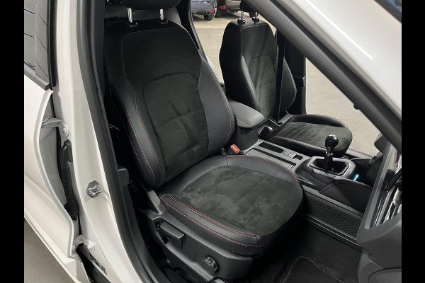 Ford Kuga 1.5 EcoBoost ST-Line X Trekhaak *1800 kg Trekgewicht | Adapt. cruise control | B&O | Stoel-/Stuur verwarming | Carplay | Head-up